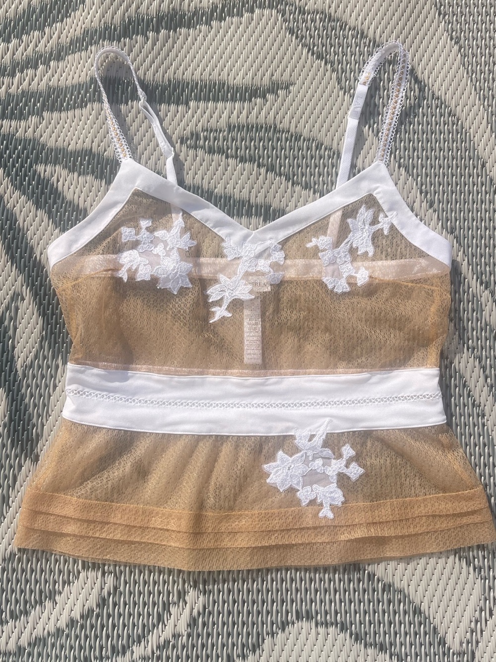 Vintage La Perla Floral Lace Sheer Camisole Top Tank Mesh Romantic Feminine Sz 1